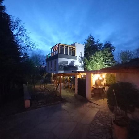 Villa Dom Winiarza à Krosno Extérieur photo